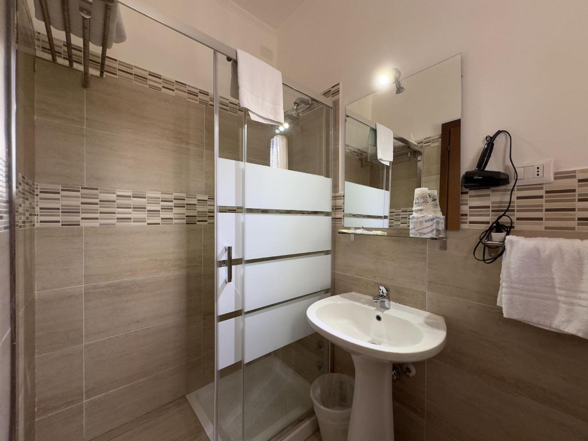 Hotel Villa Robinia Genzano di Roma Kültér fotó