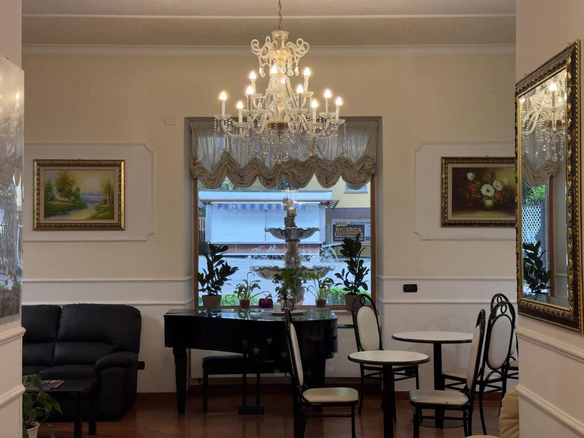 Hotel Villa Robinia Genzano di Roma Kültér fotó
