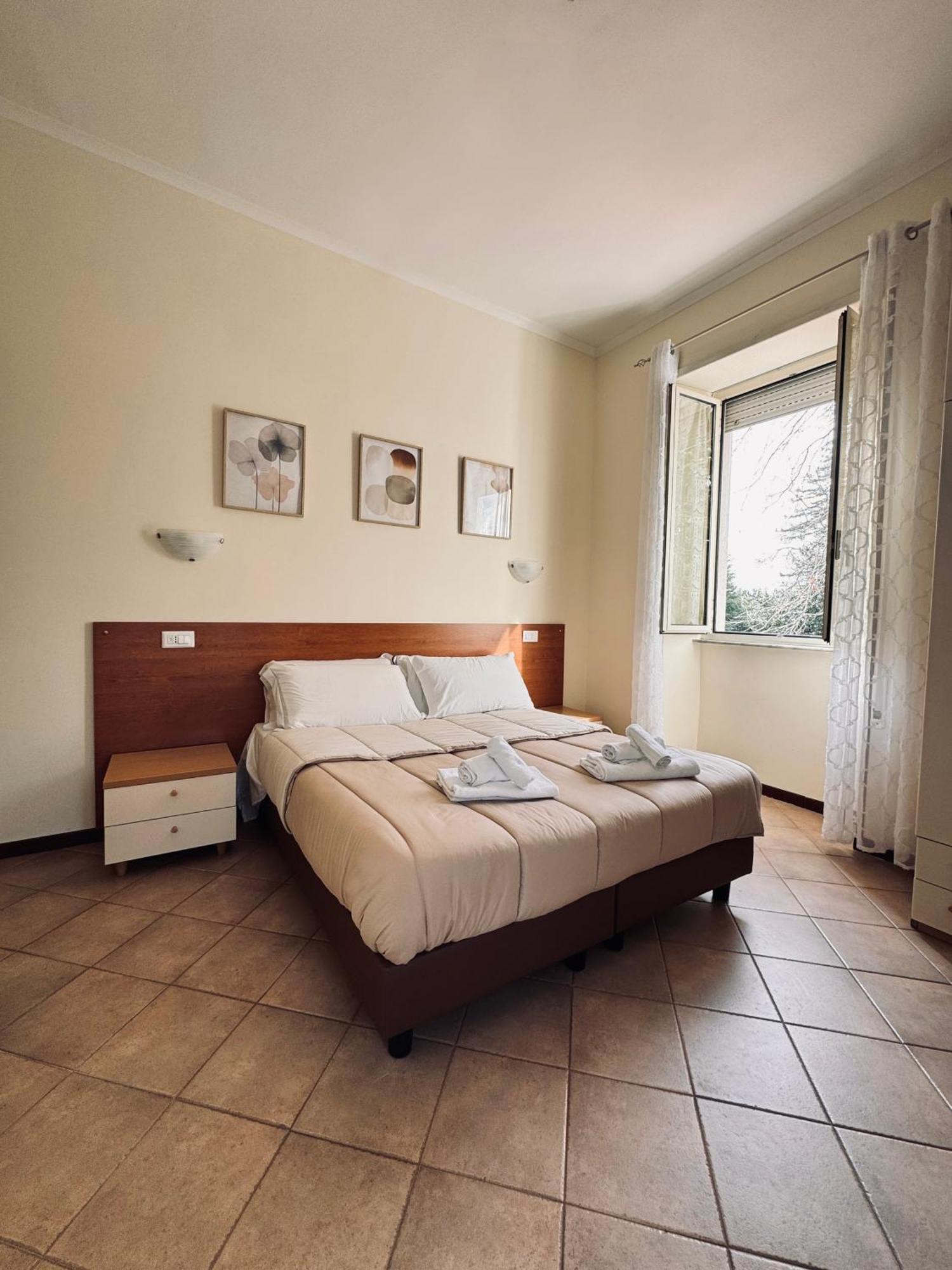 Hotel Villa Robinia Genzano di Roma Kültér fotó